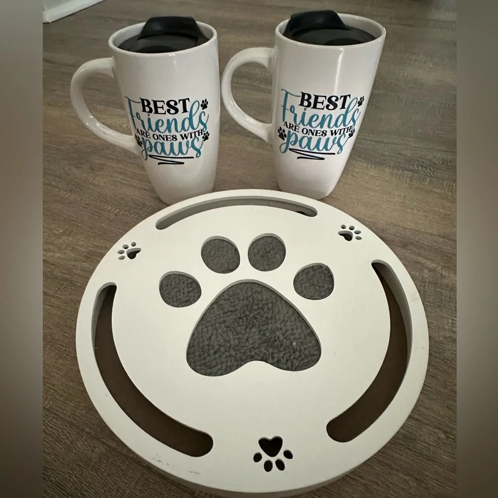 Cat Puzzle Scratcher With Ball & 2 Latte Mugs w/lids